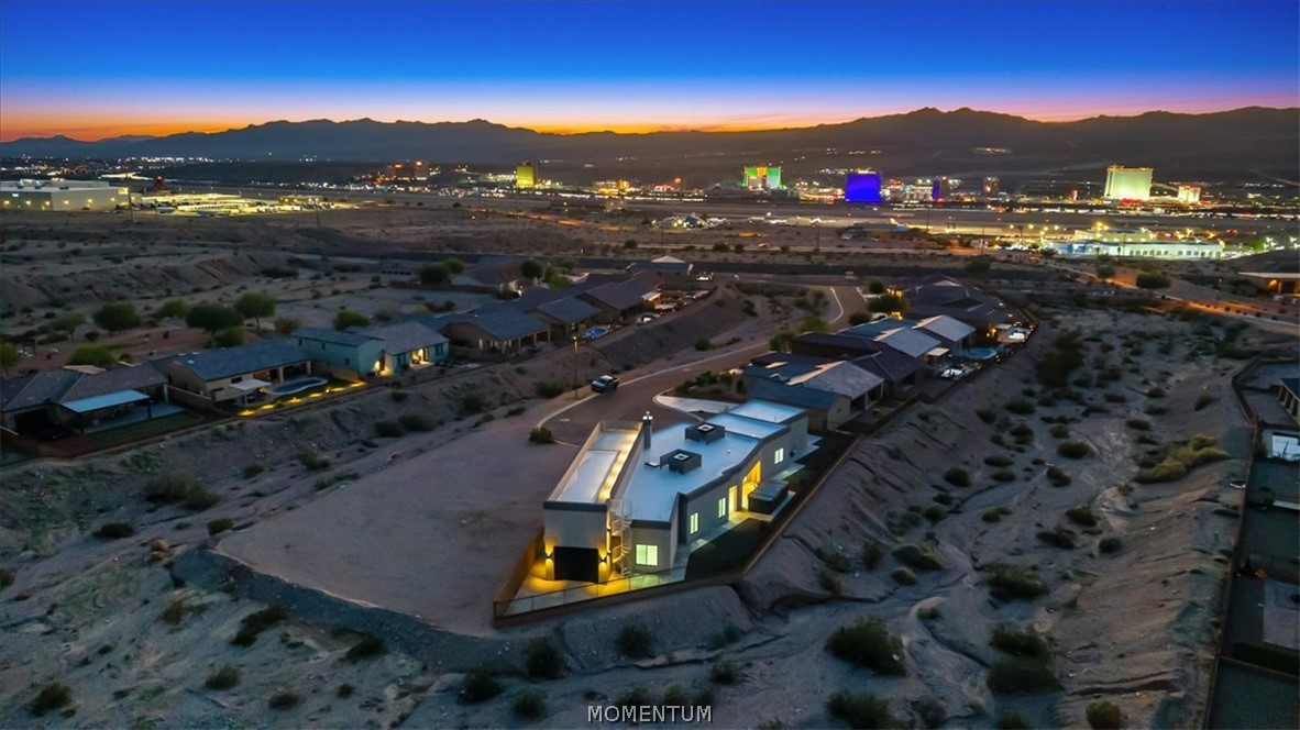 2633 Shoreline Cove