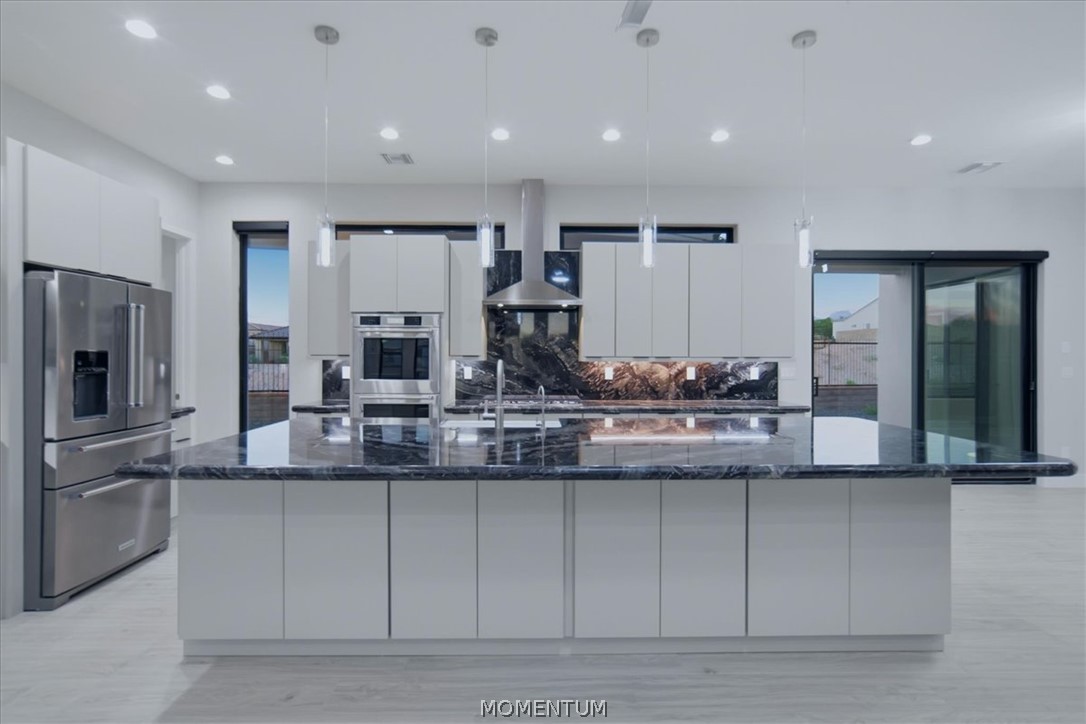 2633 Shoreline Cove