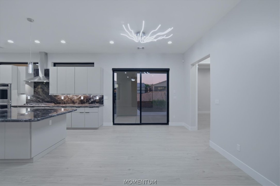 2633 Shoreline Cove
