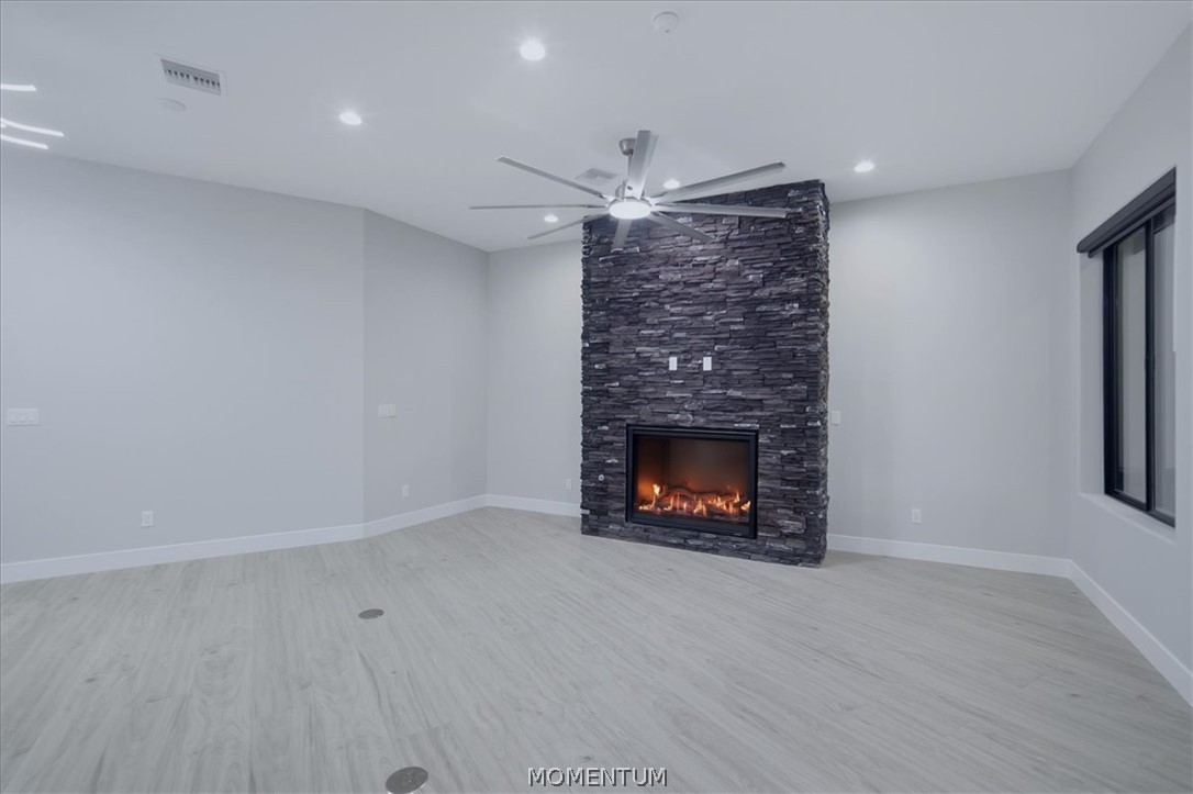 2633 Shoreline Cove