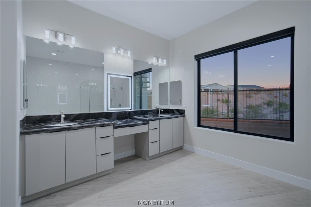 2633 Shoreline Cove