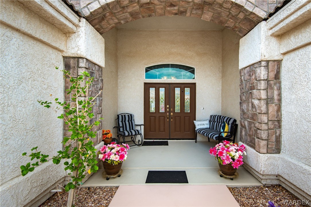 2516 Whispering Ridge Drive