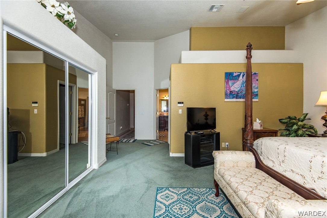 2516 Whispering Ridge Drive