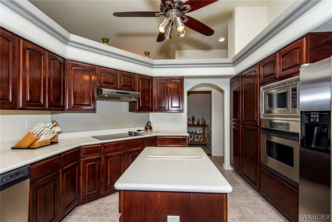 2516 Whispering Ridge Drive