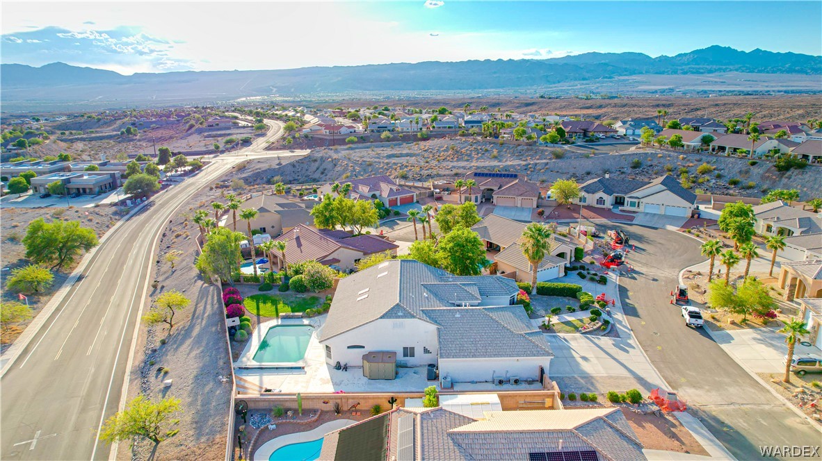 2516 Whispering Ridge Drive