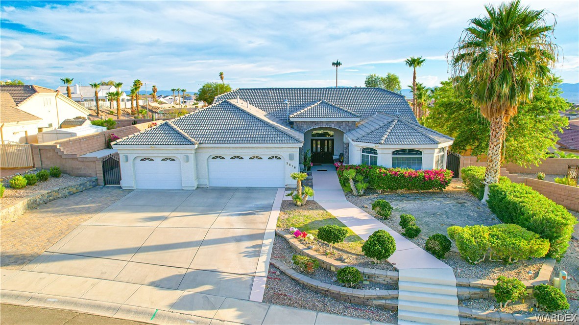 2516 Whispering Ridge Drive