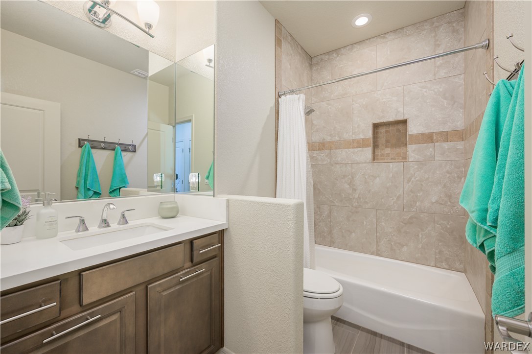 2536 Bora Trail