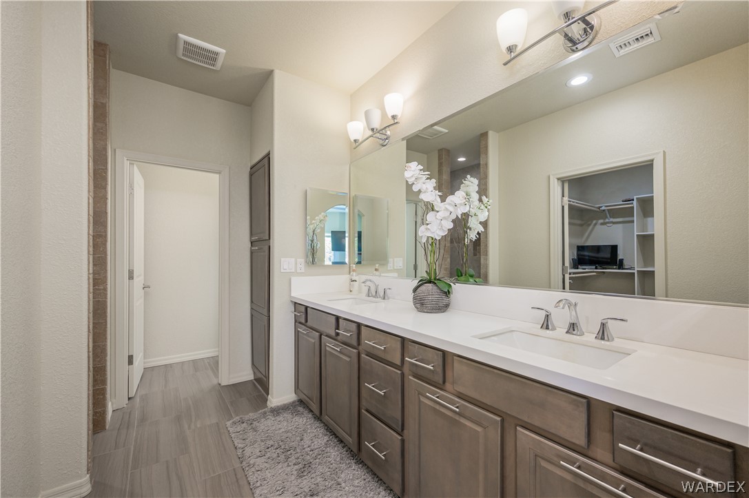 2536 Bora Trail