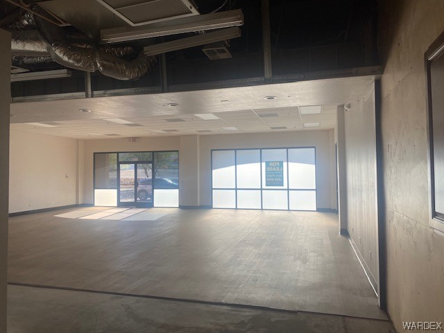 2585 Miracle Mile 128-129