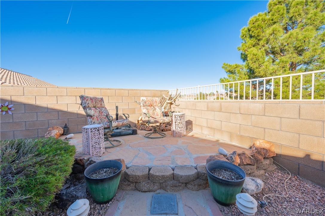 2357 Half Moon Way