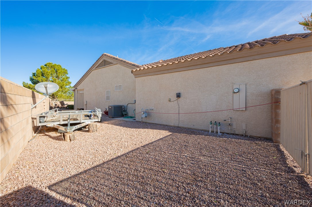 2357 Half Moon Way