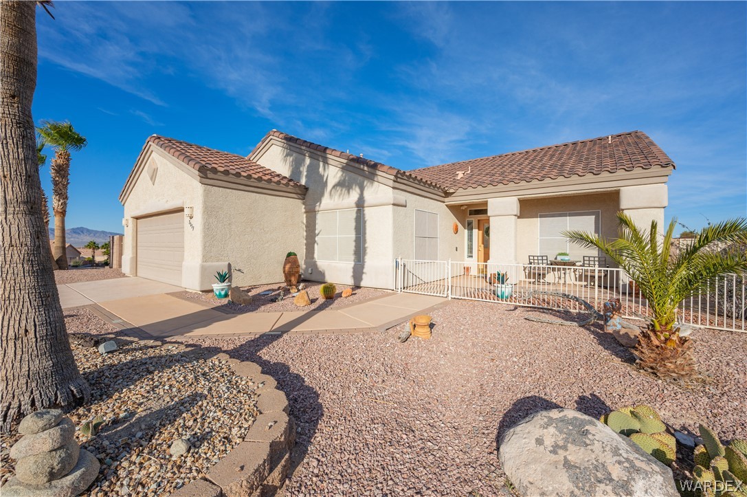 2357 Half Moon Way