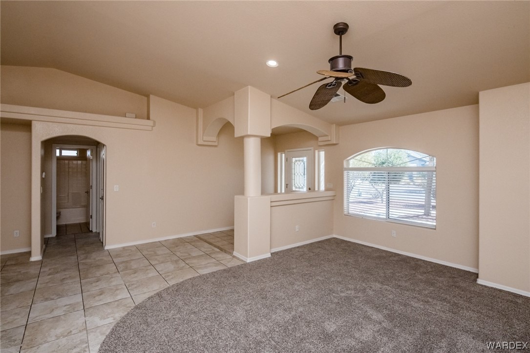 5753 Desert Lakes Drive