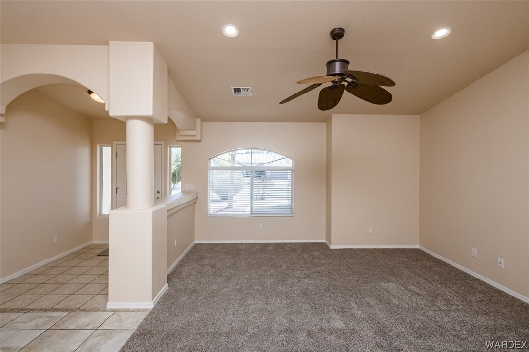 5753 Desert Lakes Drive