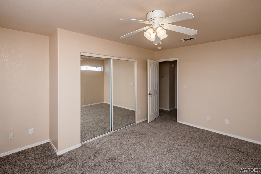 5753 Desert Lakes Drive