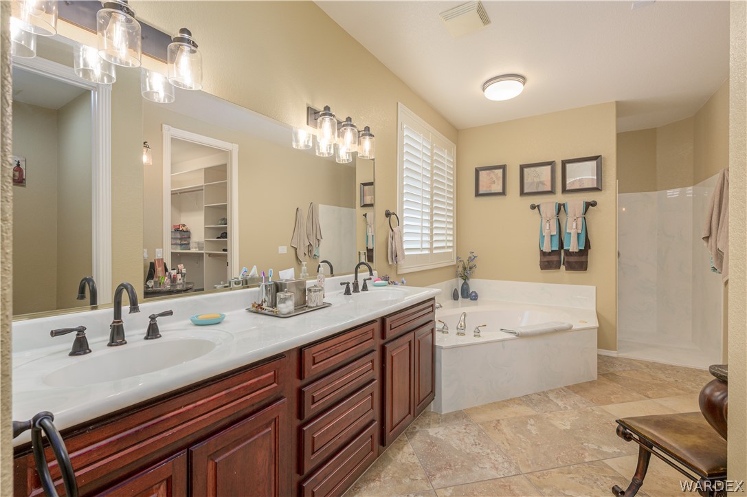 2901 Desert Vista Drive