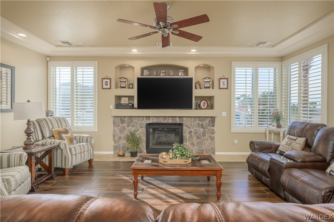 2901 Desert Vista Drive