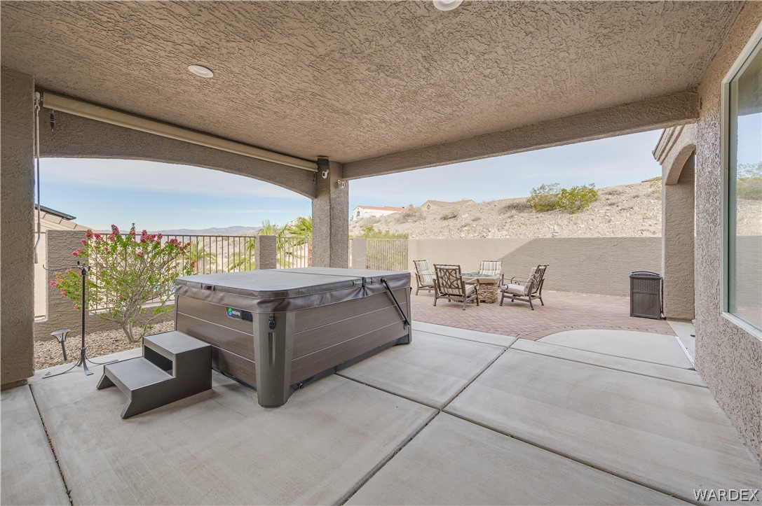 2901 Desert Vista Drive