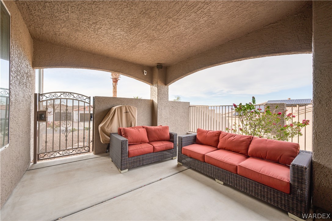 2901 Desert Vista Drive