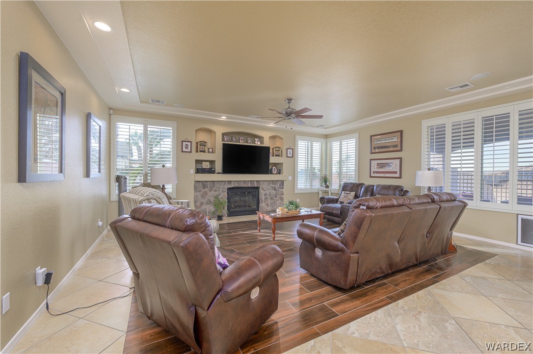 2901 Desert Vista Drive