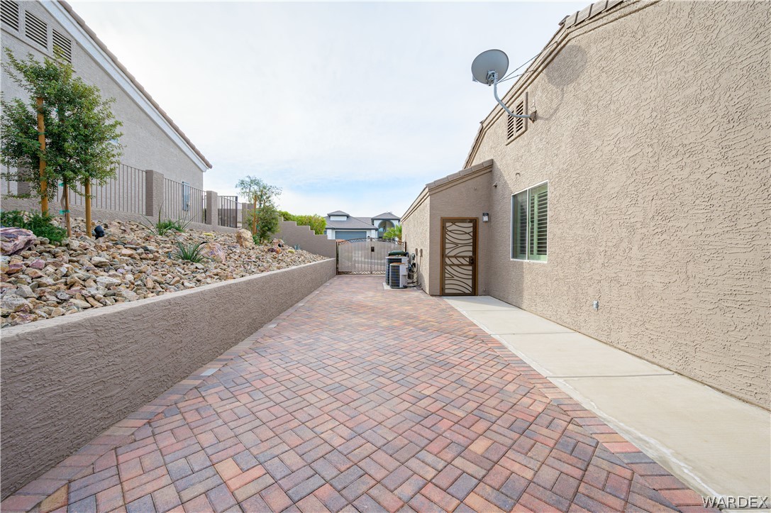 2901 Desert Vista Drive