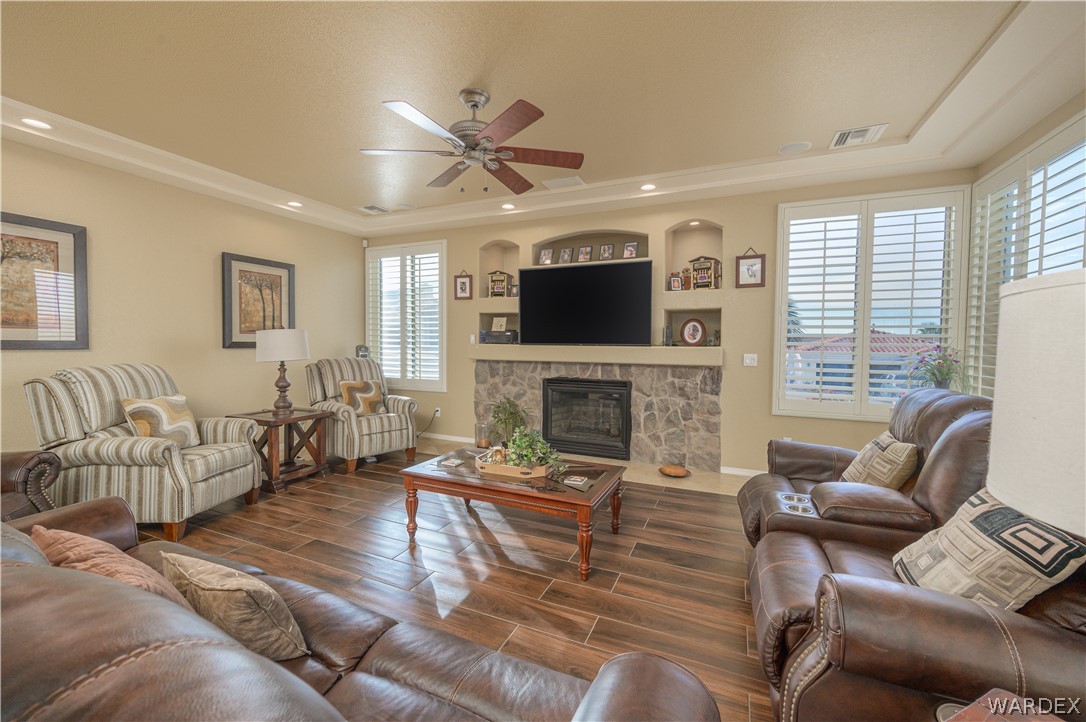 2901 Desert Vista Drive