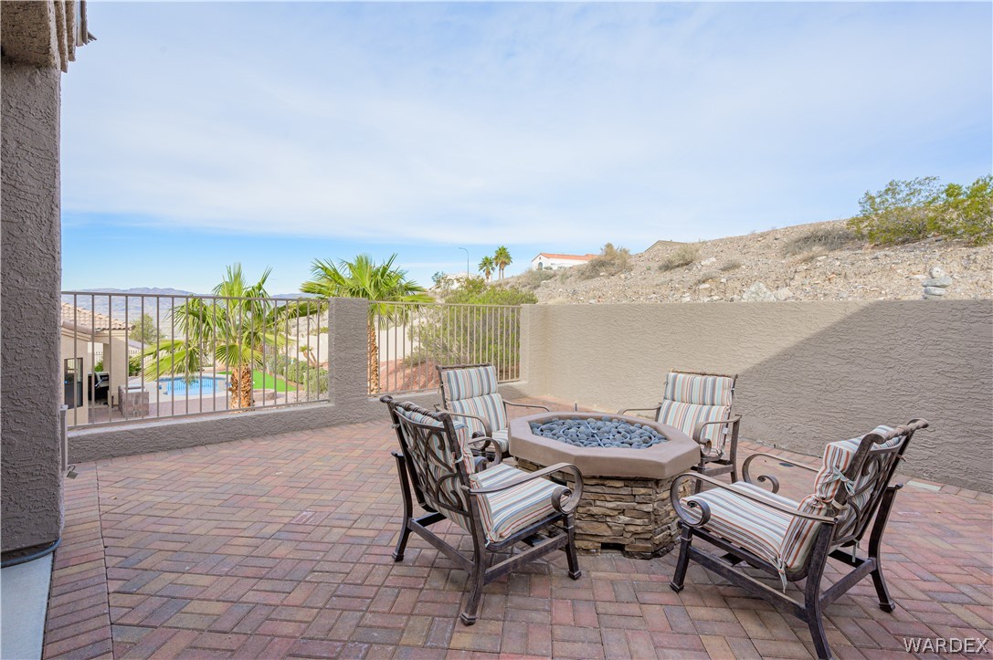 2901 Desert Vista Drive