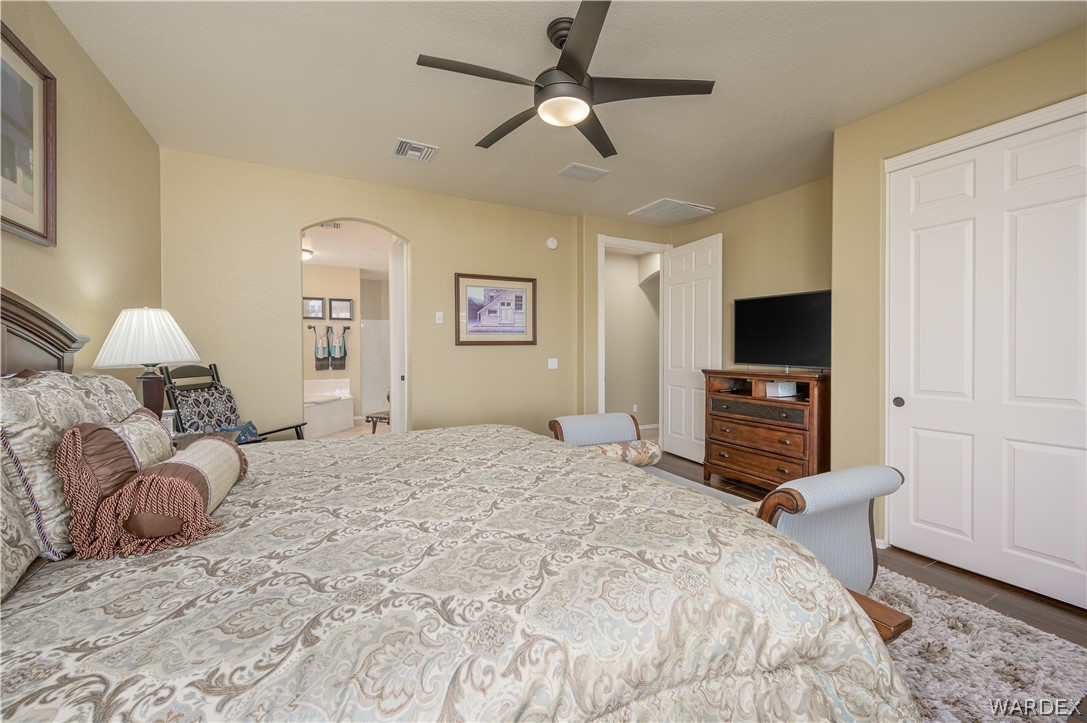 2901 Desert Vista Drive