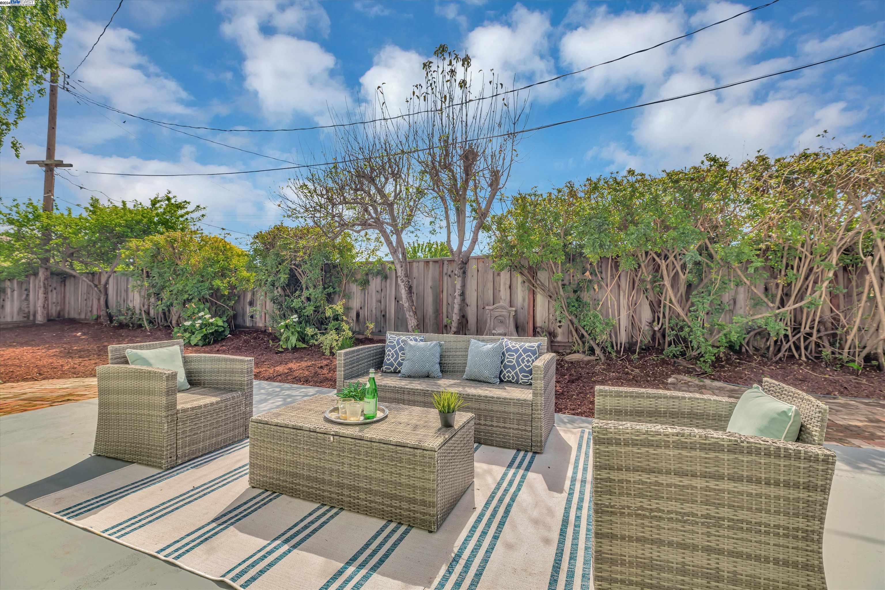 36121 Fanshawe Ct