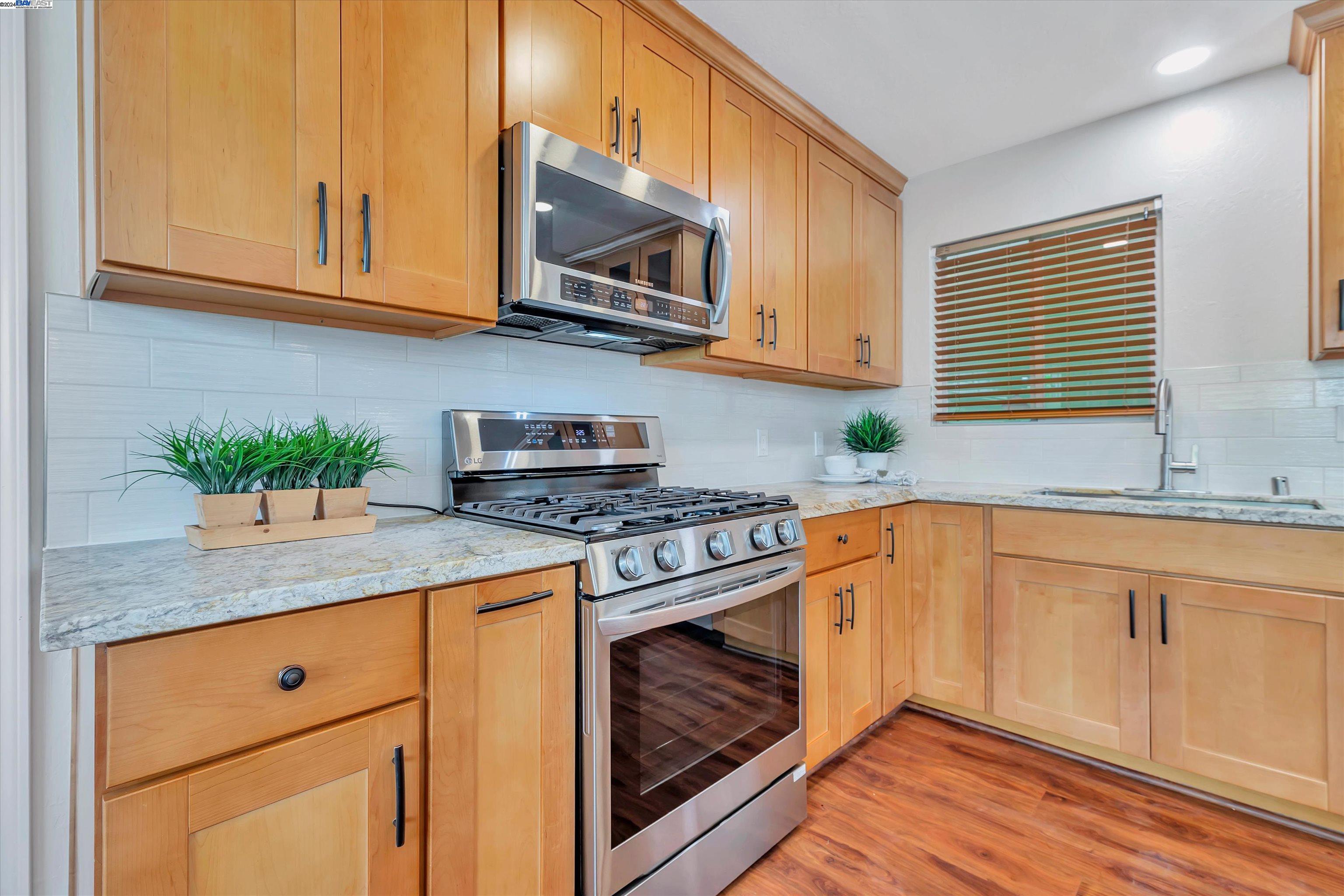36121 Fanshawe Ct