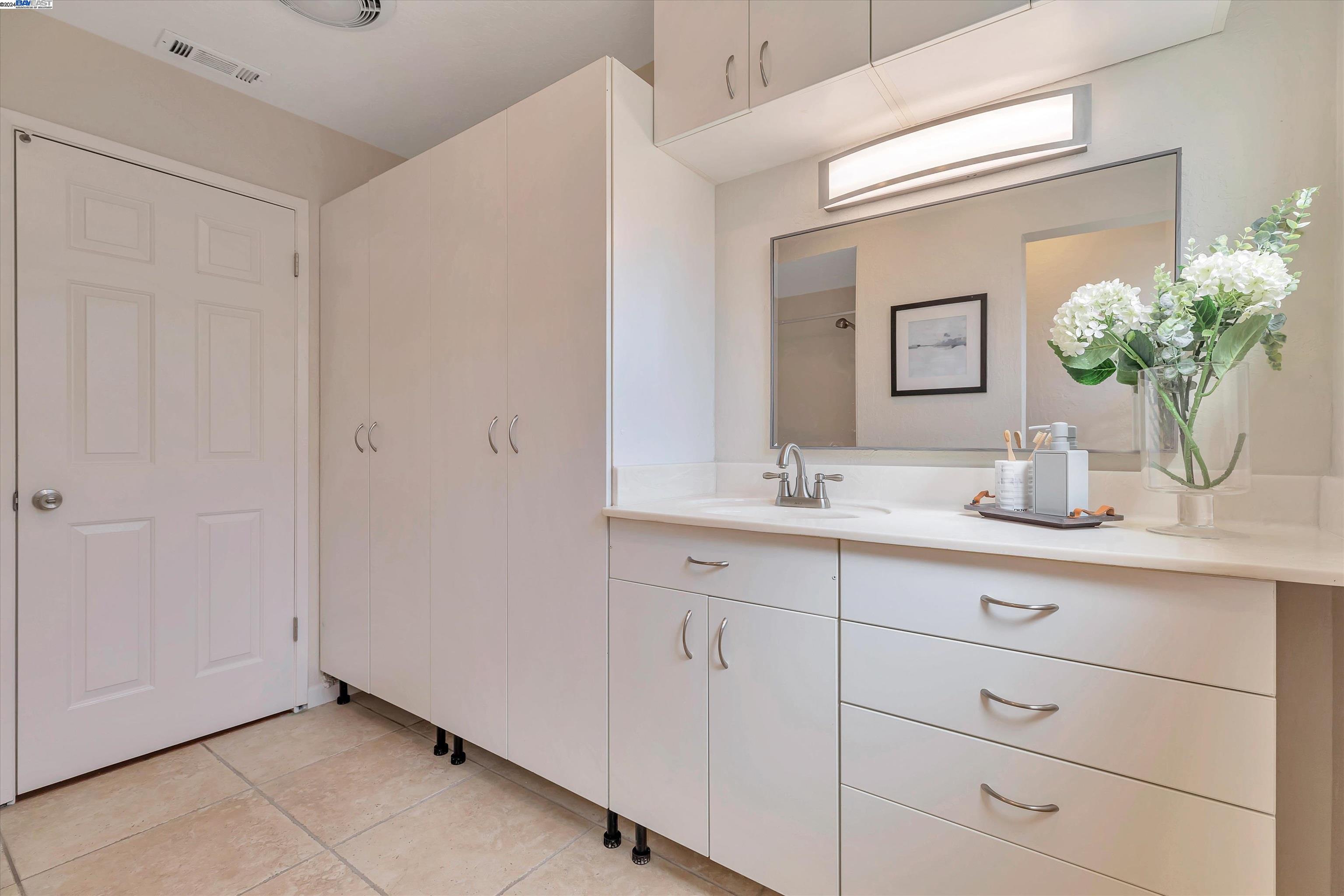 36121 Fanshawe Ct