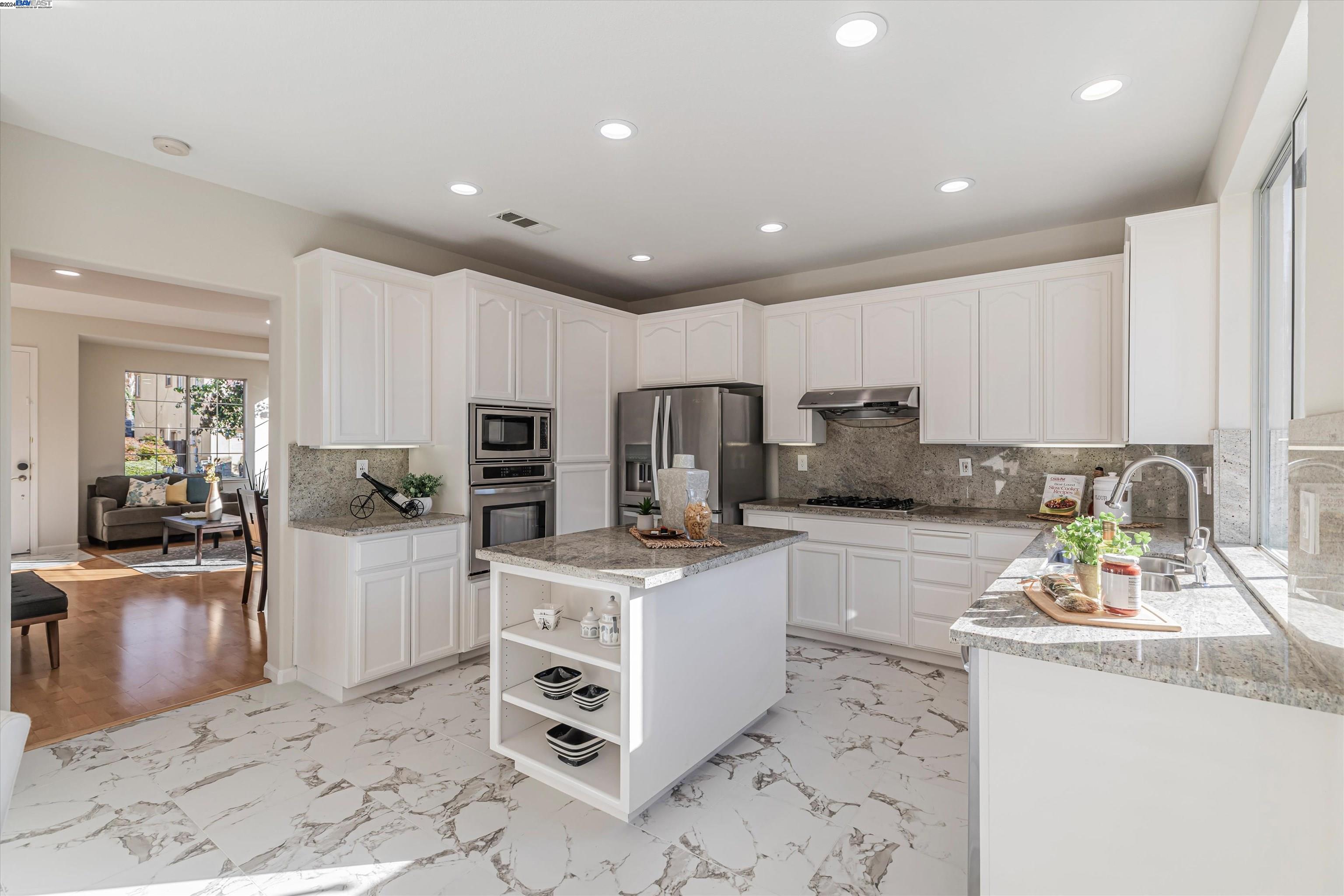 4969 Roselle Cmn