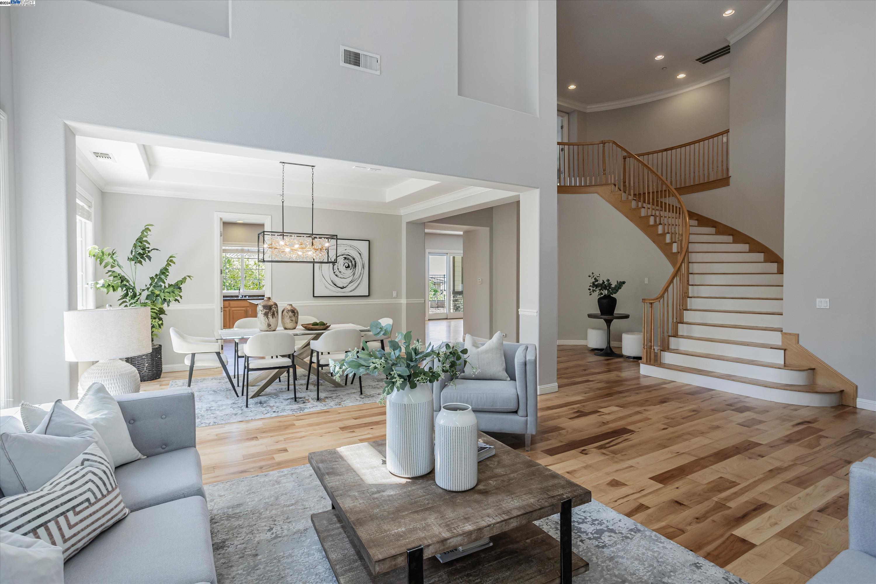 260 Carrick Cir