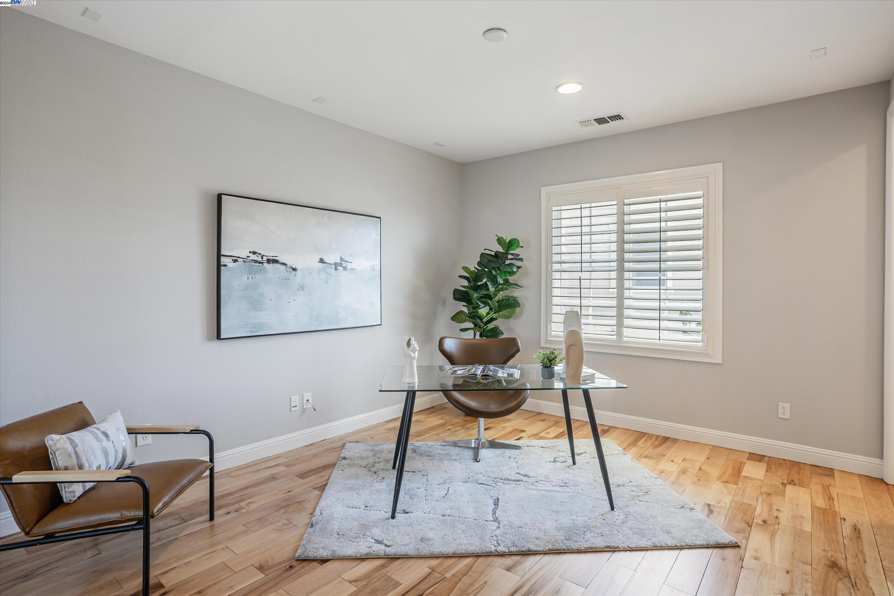 260 Carrick Cir