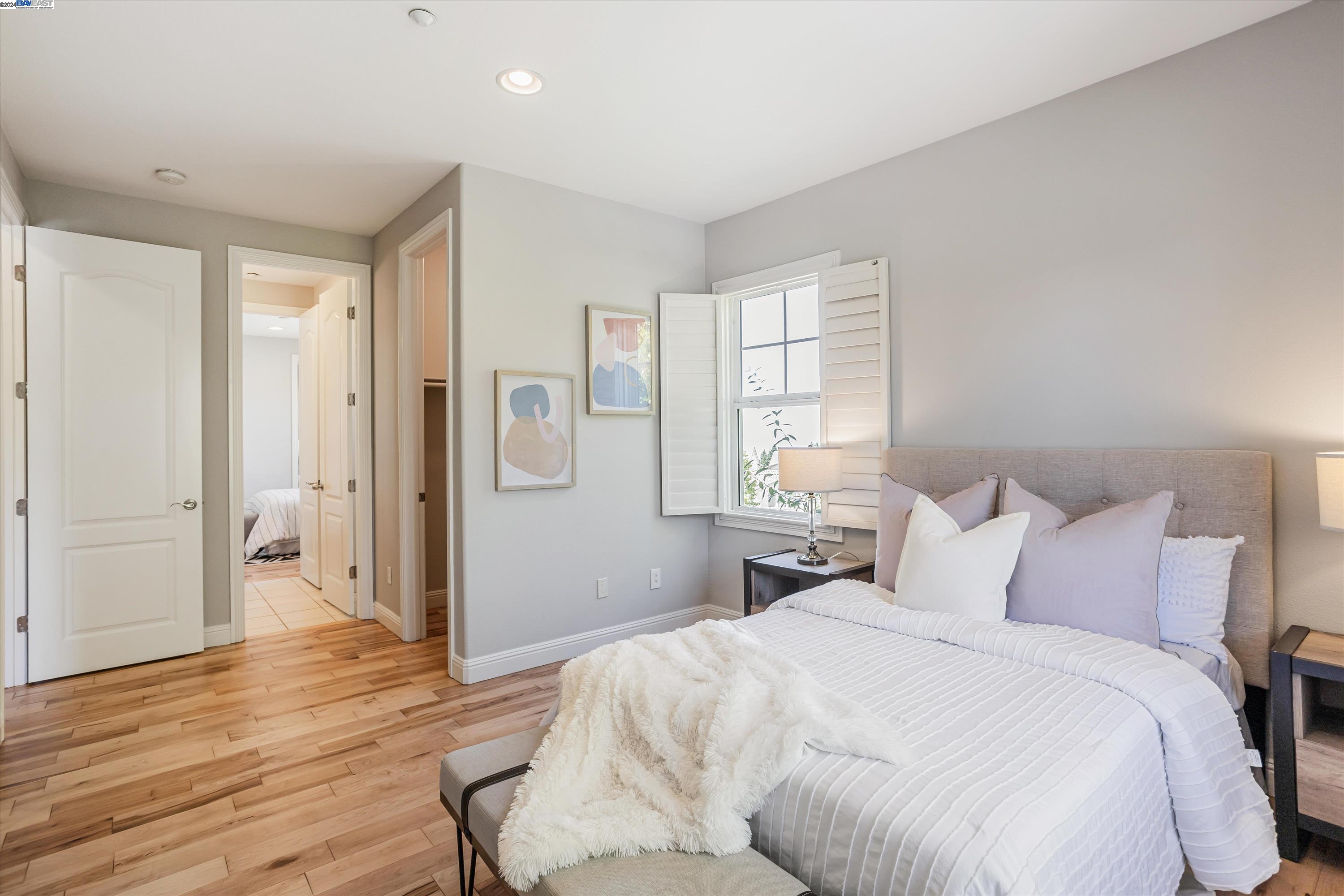 260 Carrick Cir
