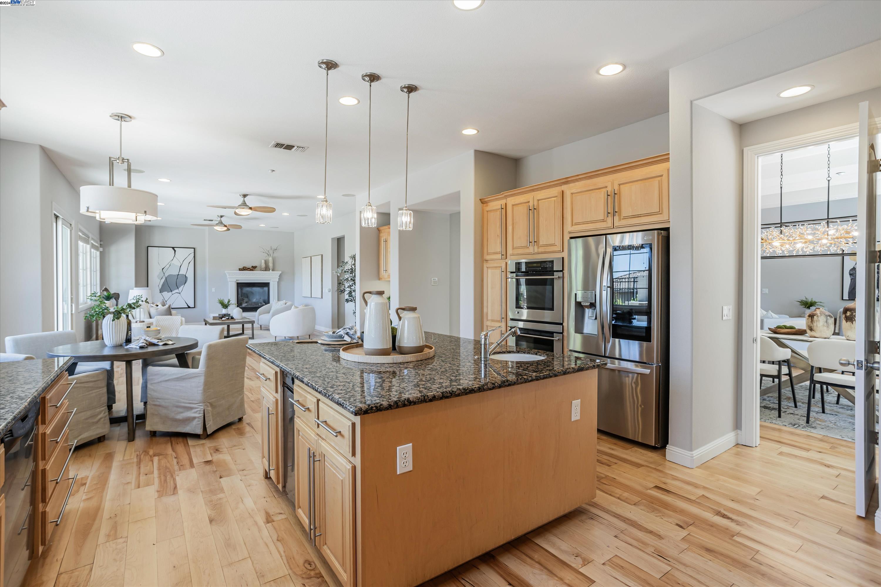 260 Carrick Cir