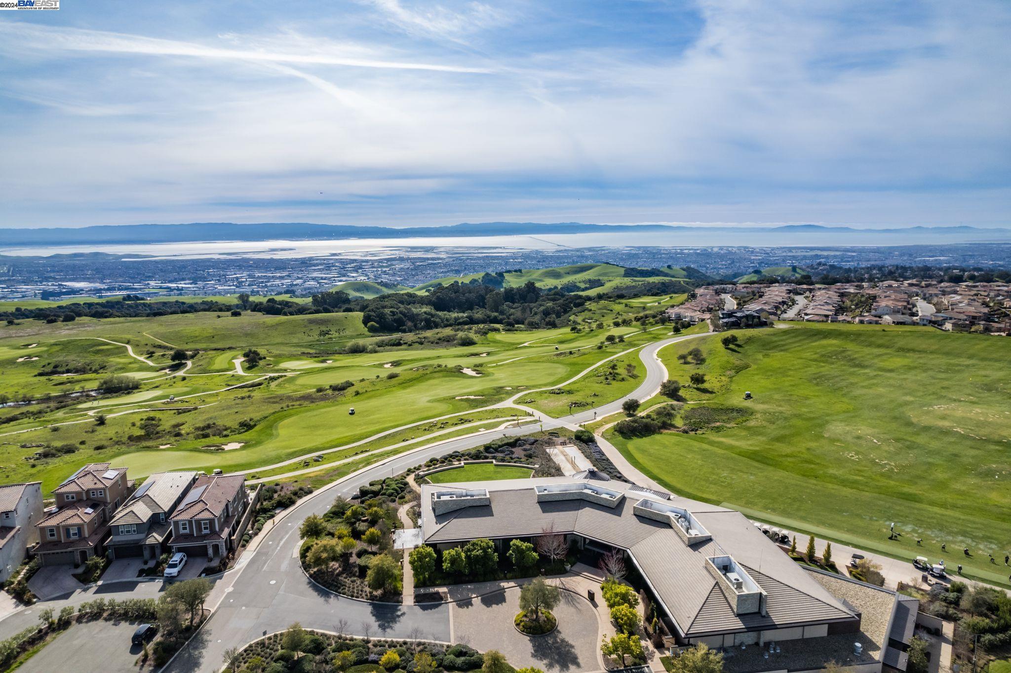 260 Carrick Cir