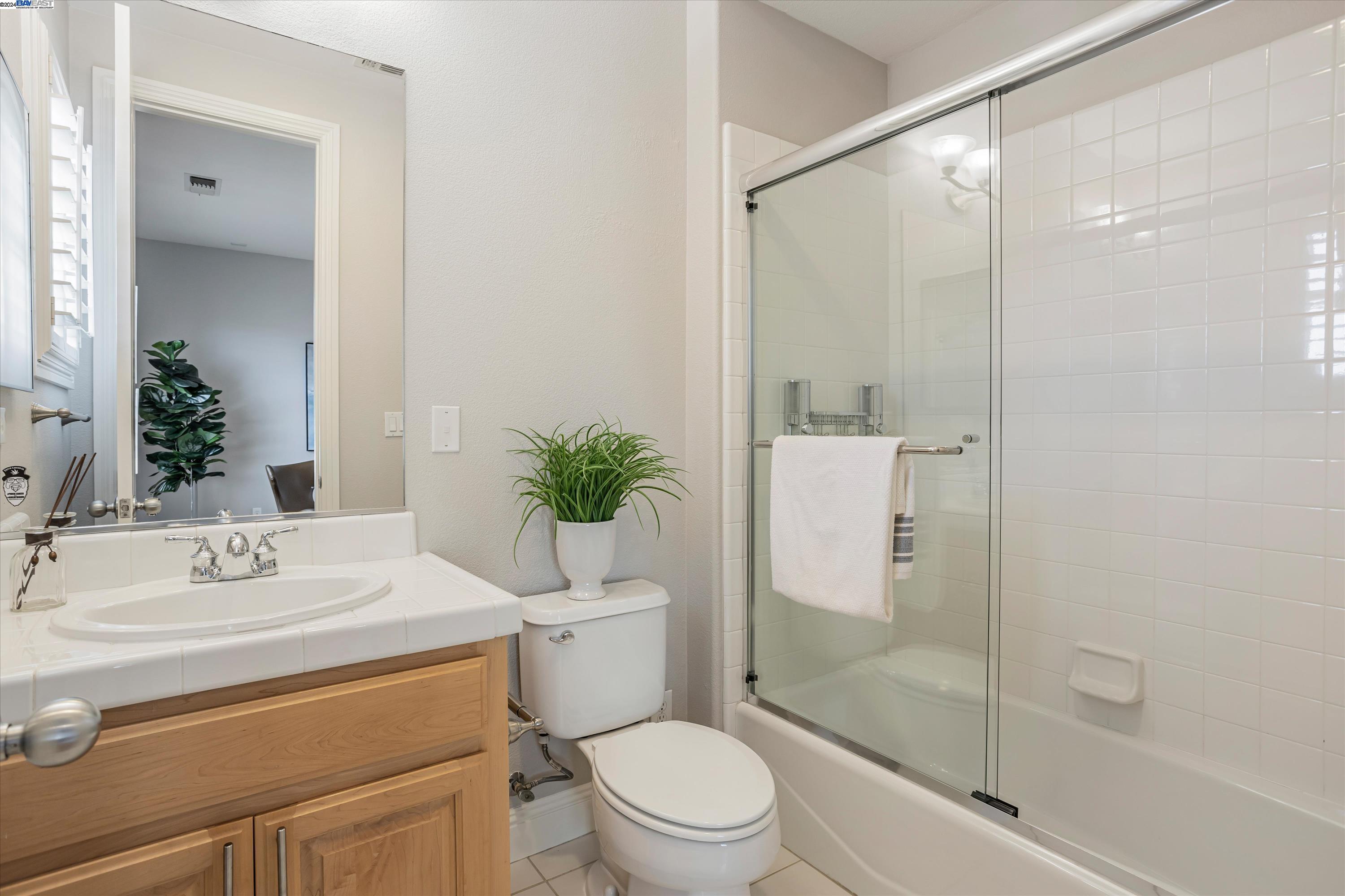 260 Carrick Cir