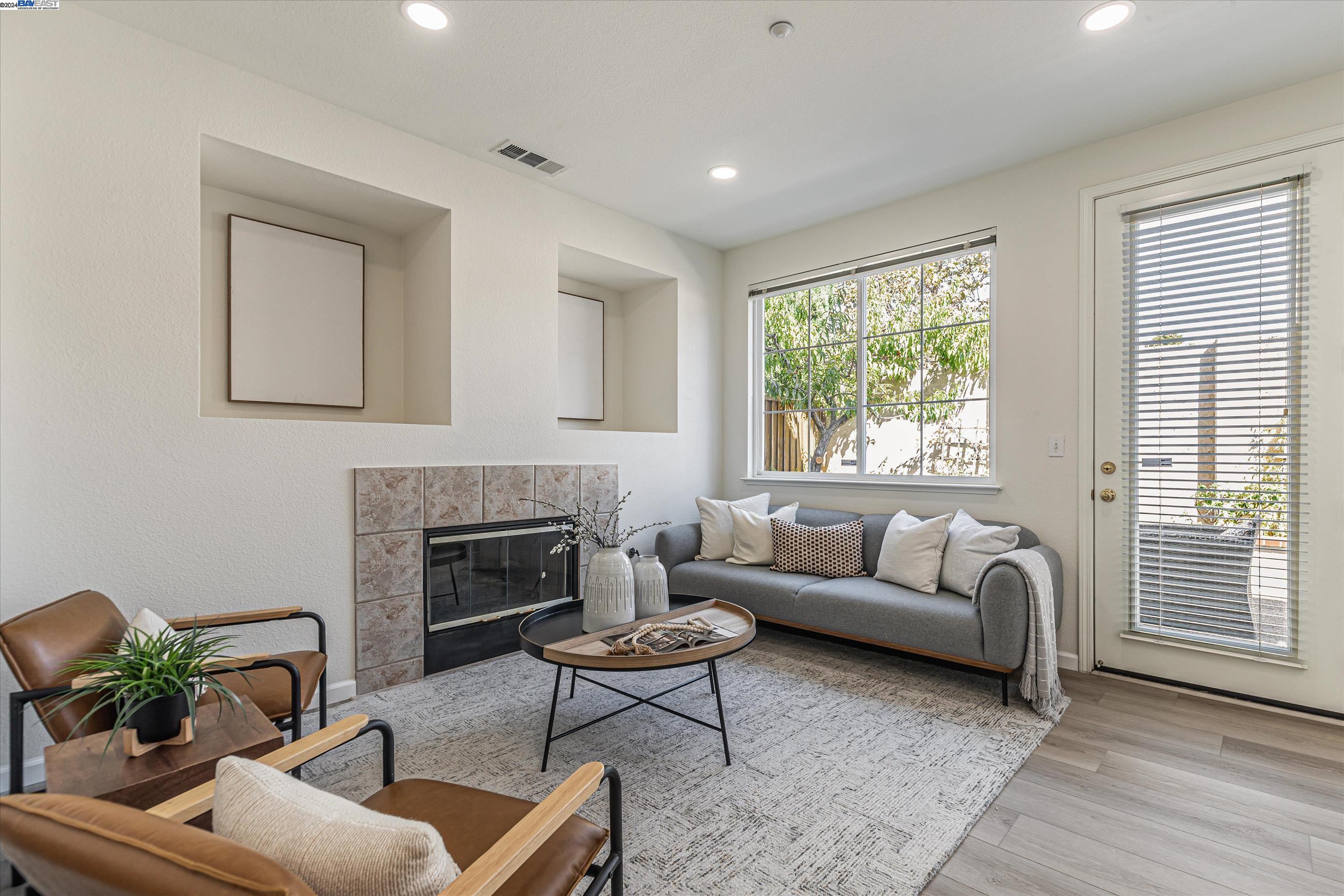 4001 Hemingway Cmn