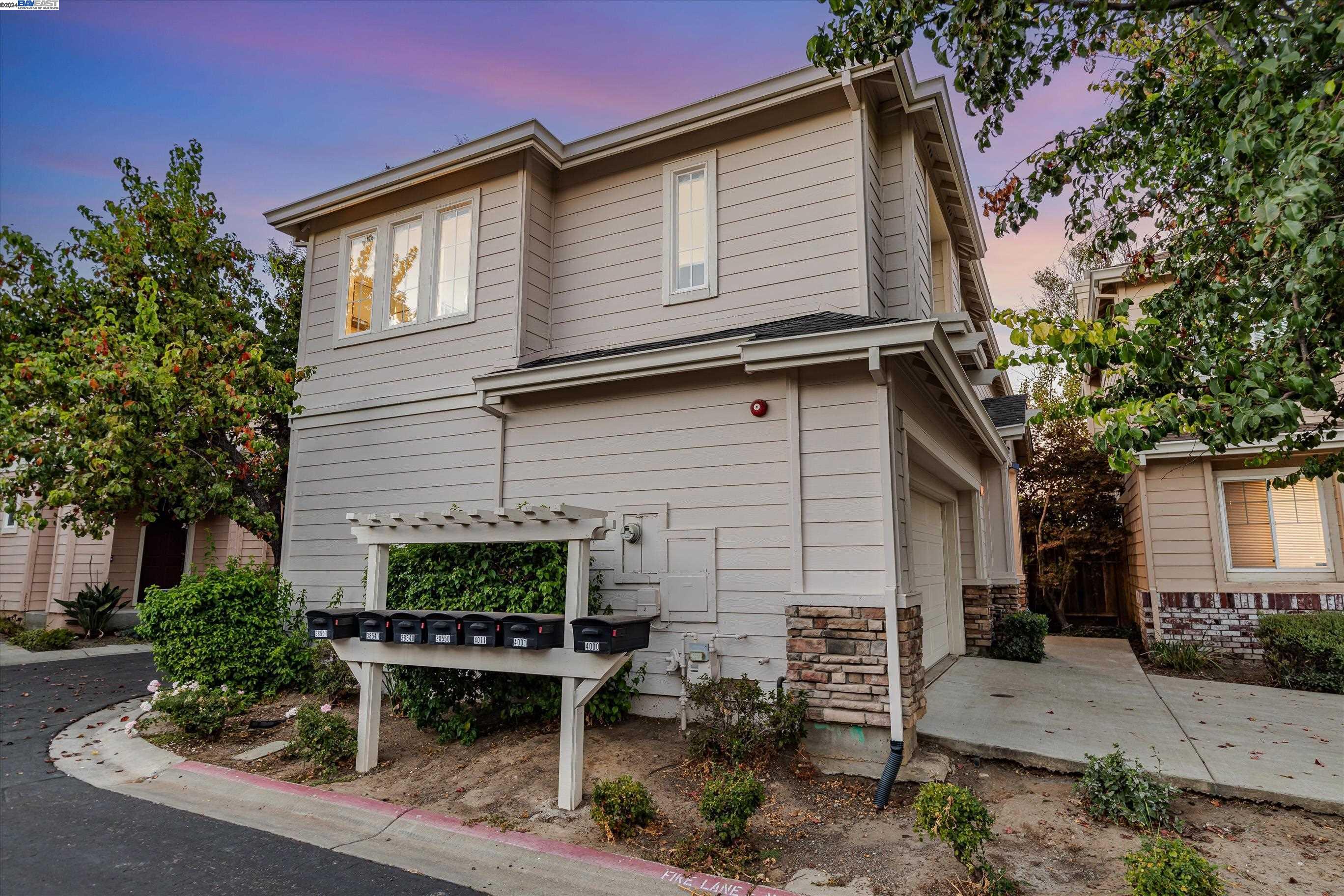 4001 Hemingway Cmn