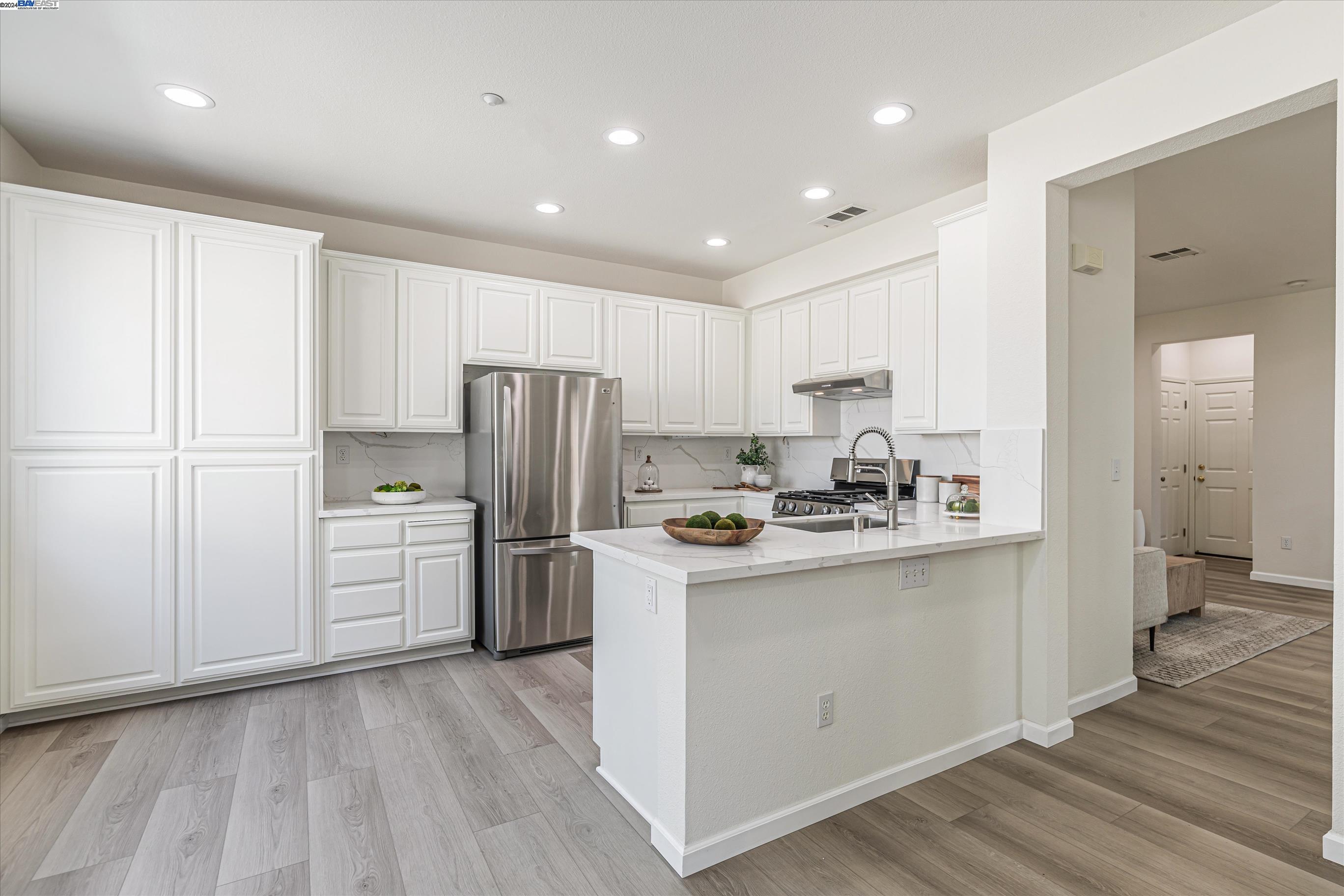 4001 Hemingway Cmn