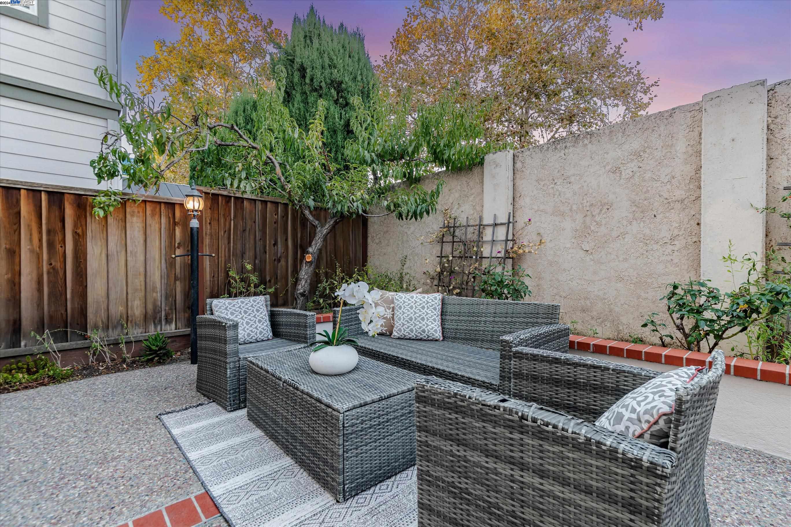 4001 Hemingway Cmn
