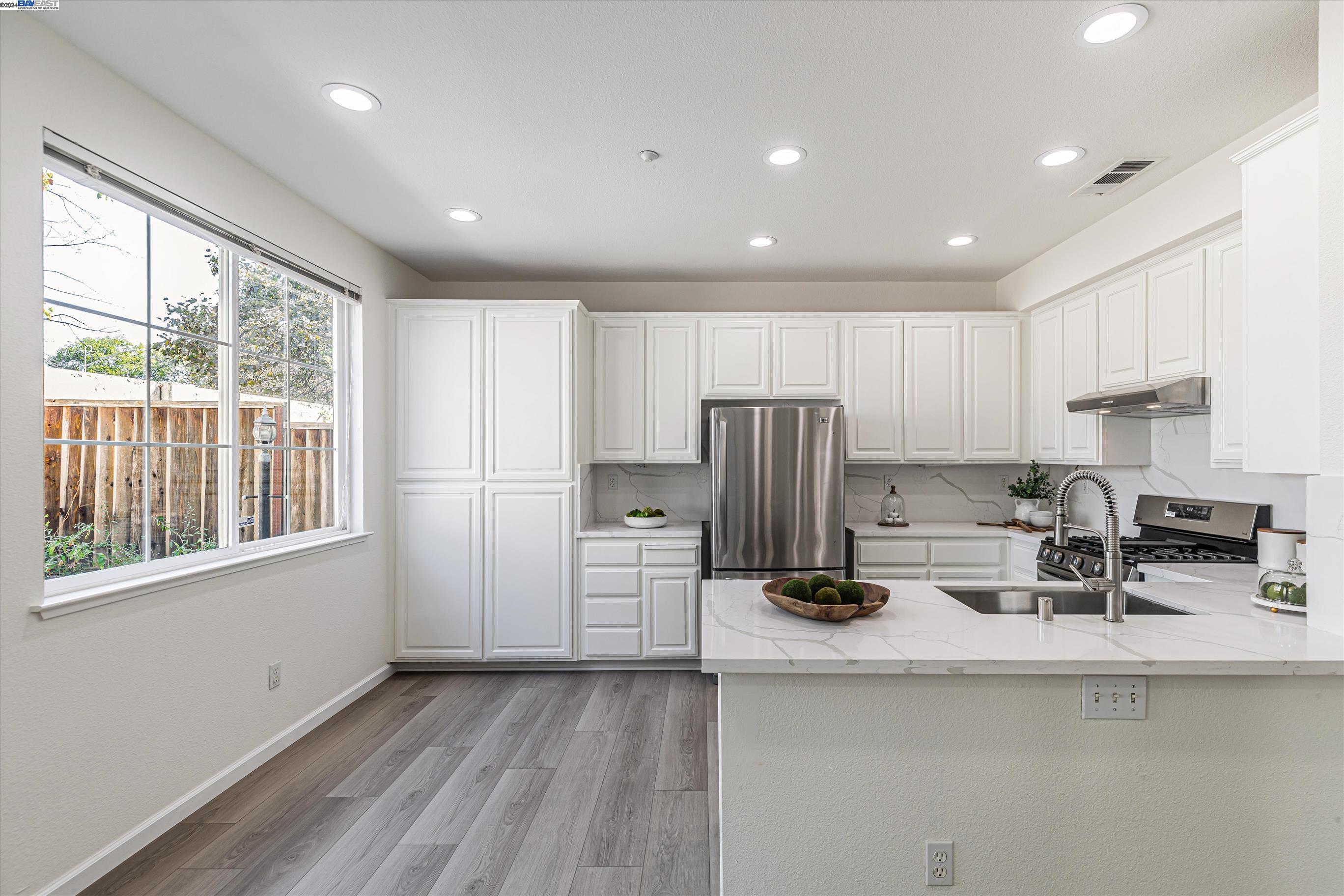 4001 Hemingway Cmn