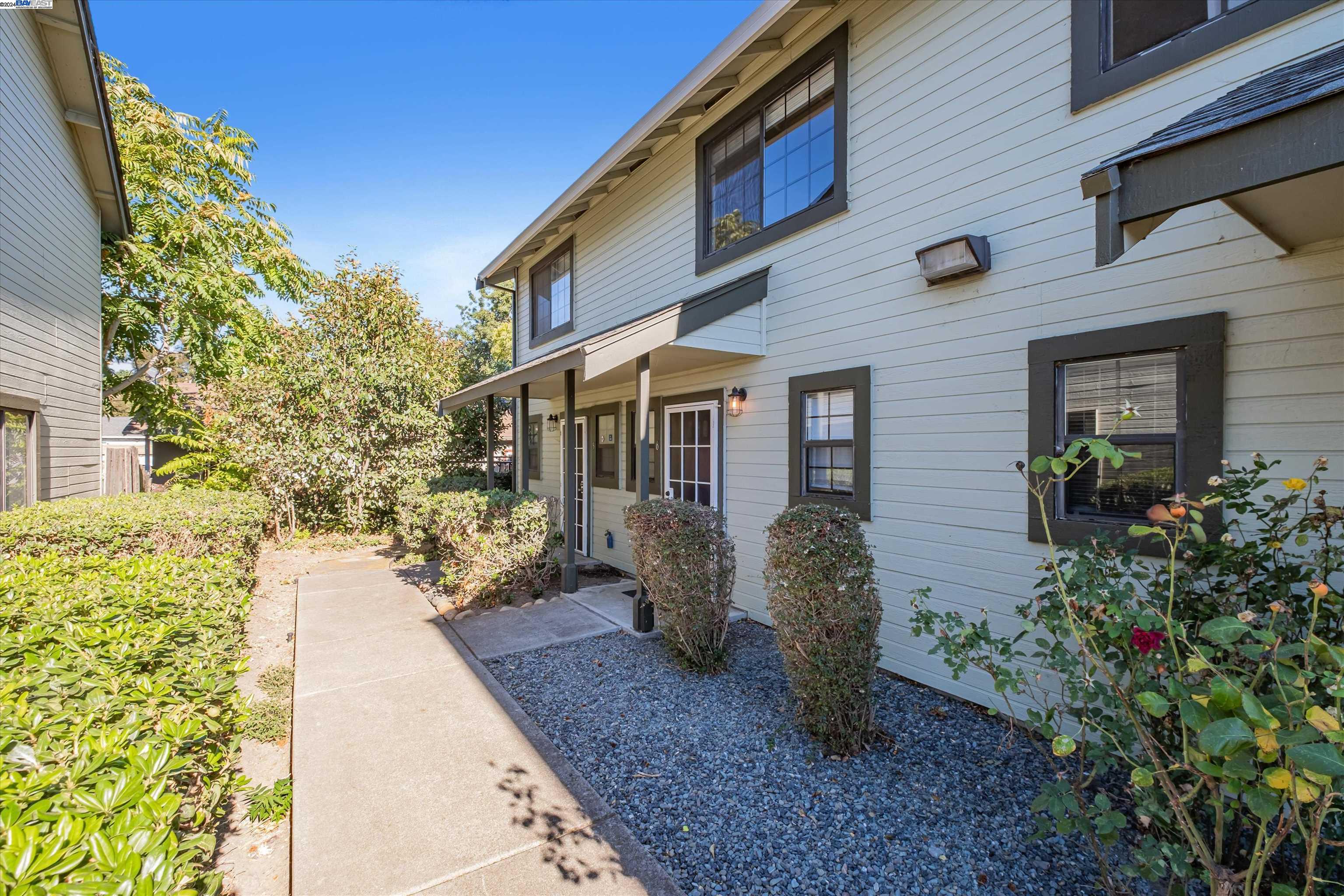387 Laurel Ave # 6