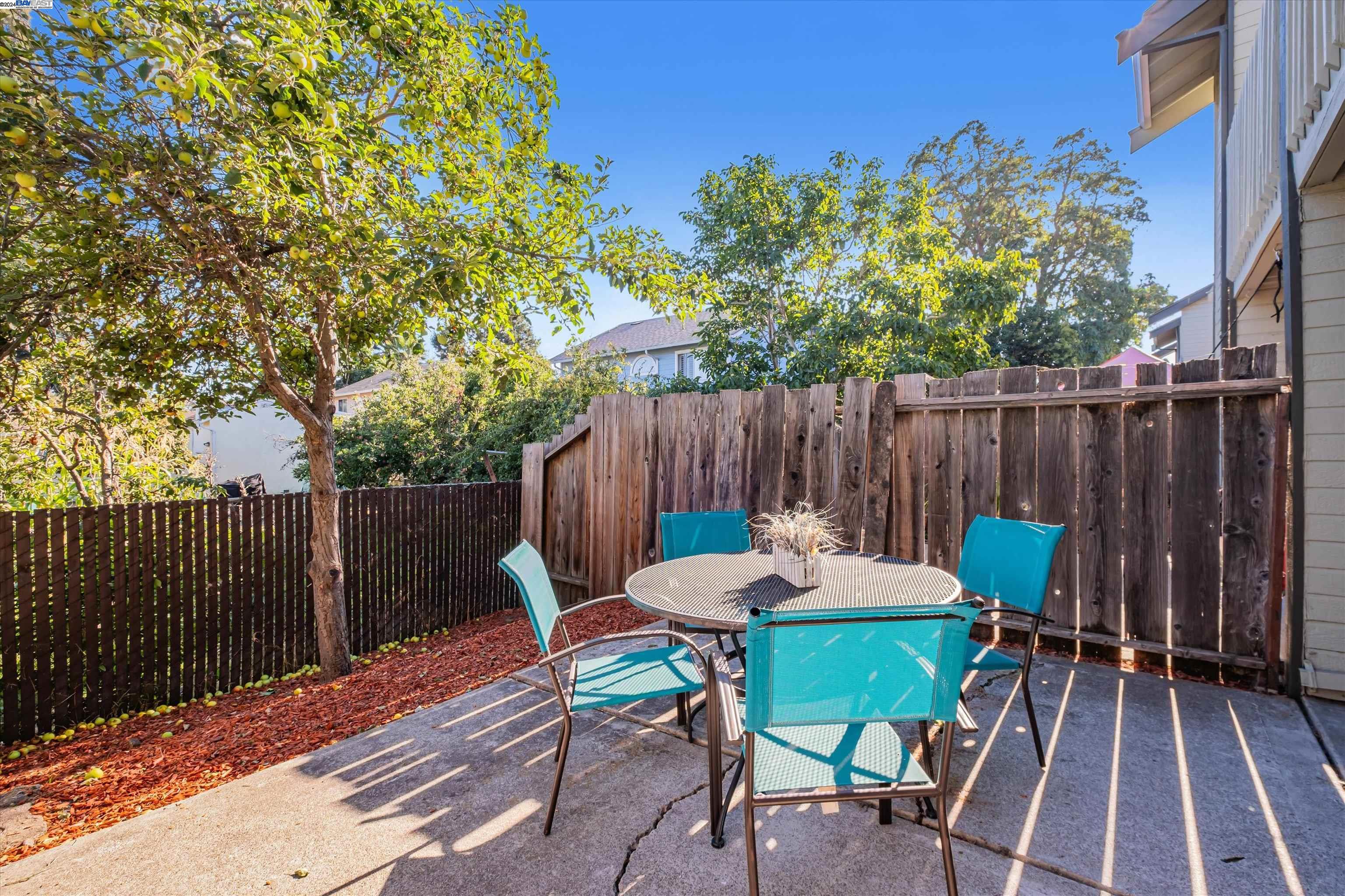 387 Laurel Ave # 6