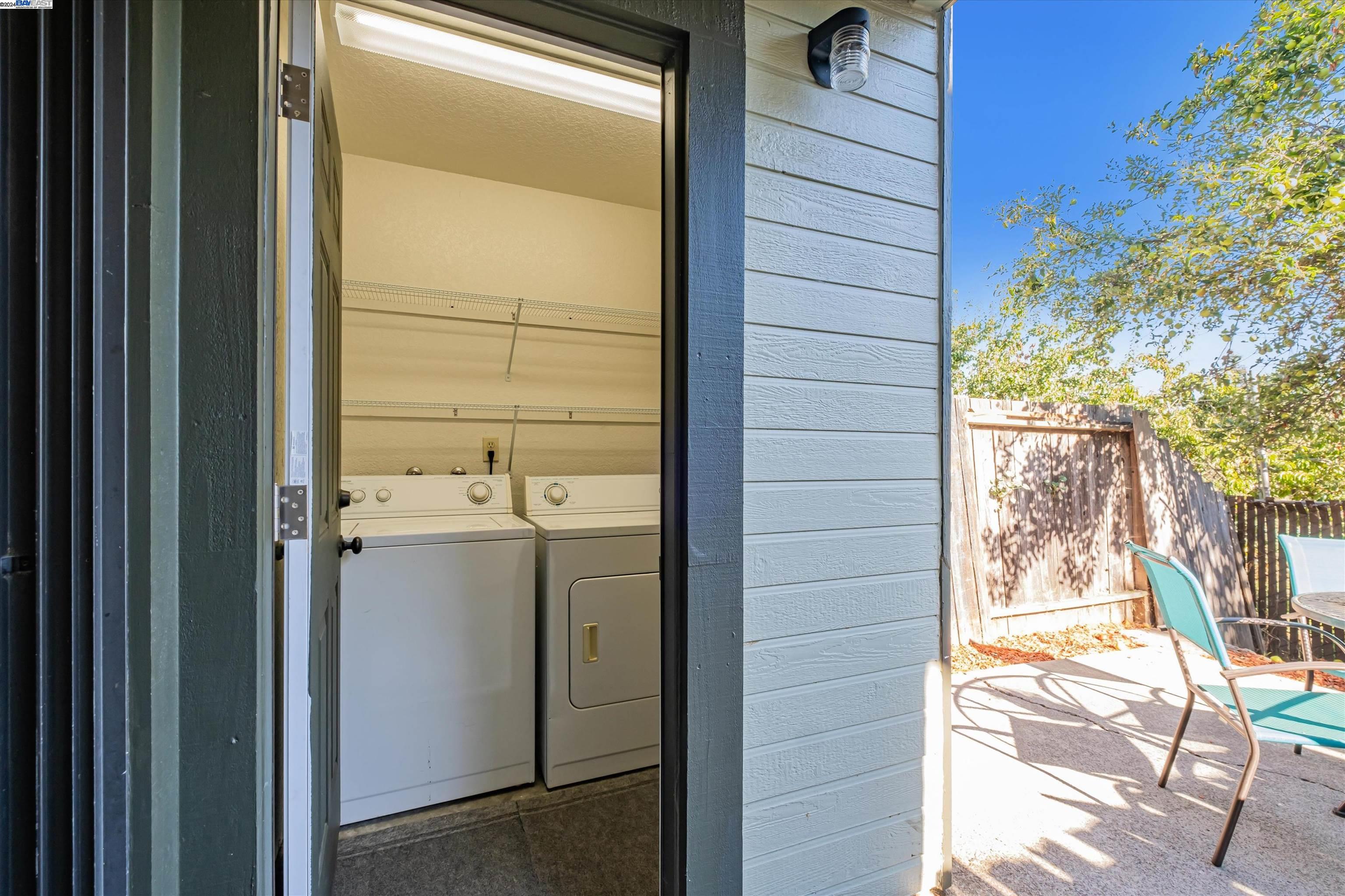 387 Laurel Ave # 6
