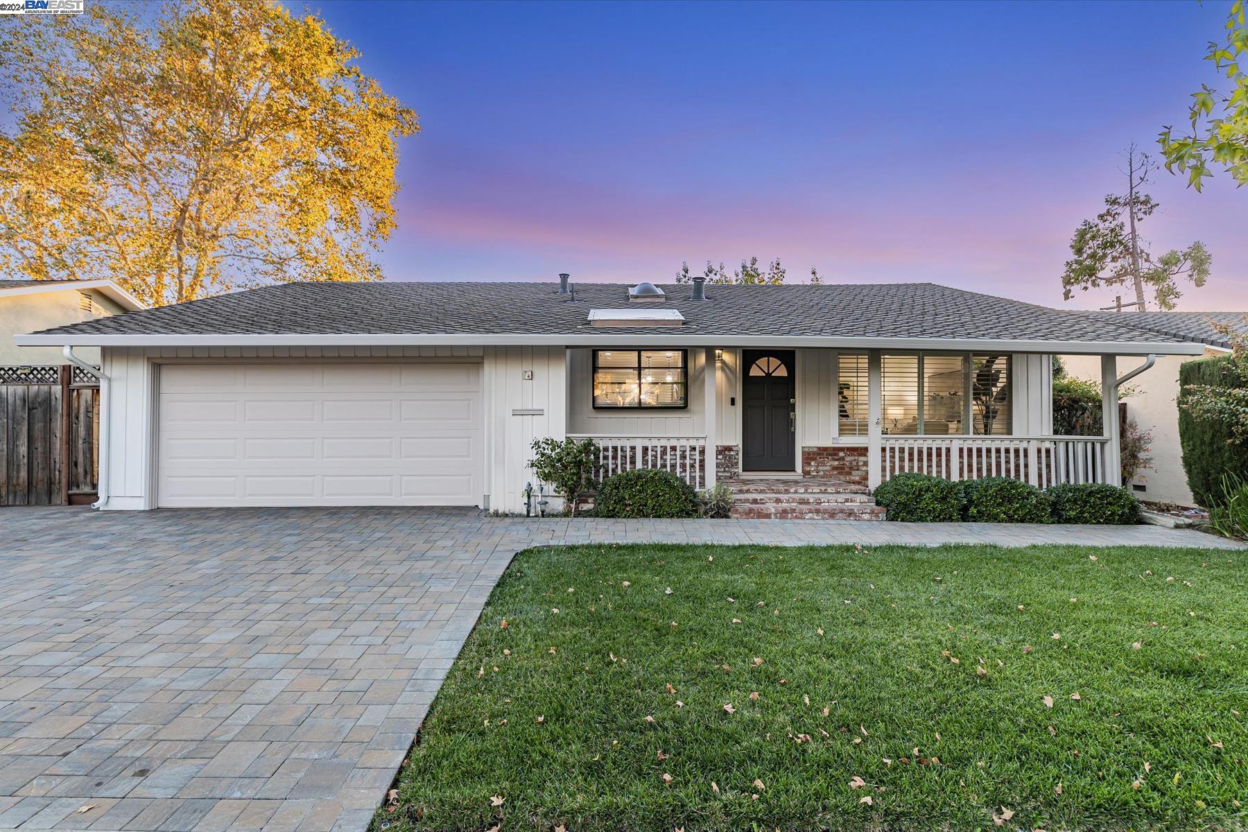 41335 Apricot Ln