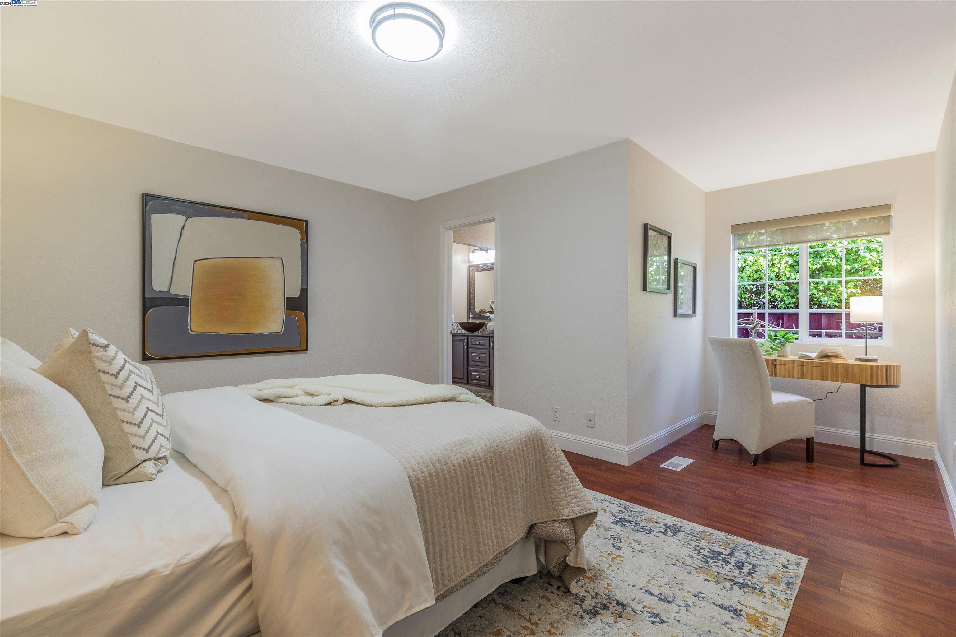 270 Carmelita Pl