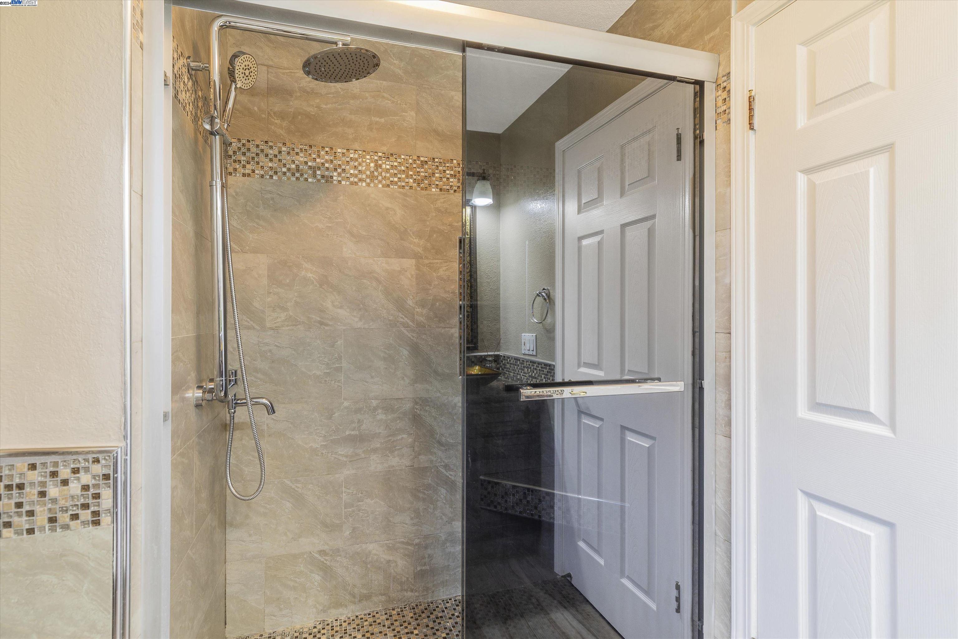 270 Carmelita Pl