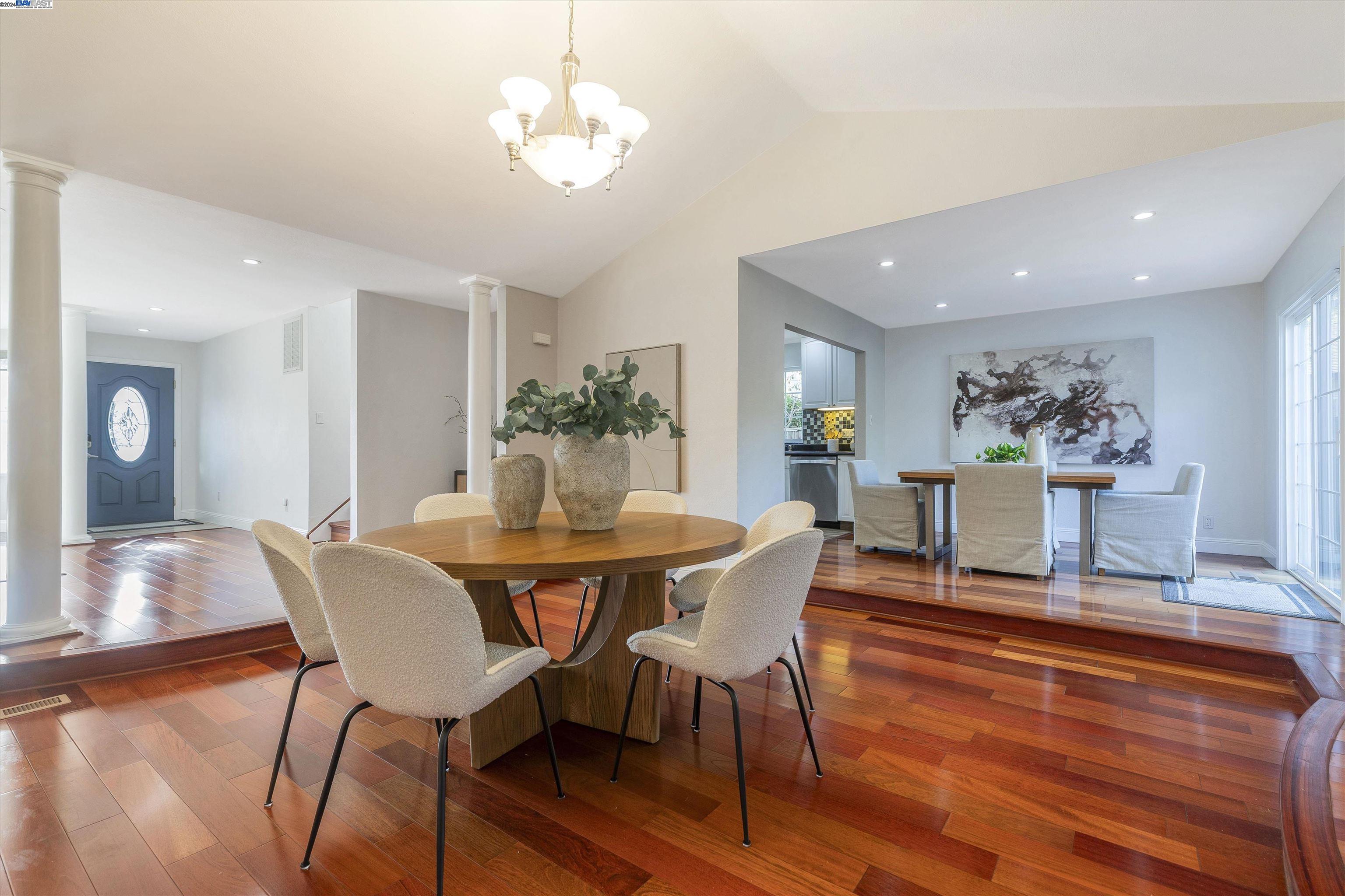 270 Carmelita Pl